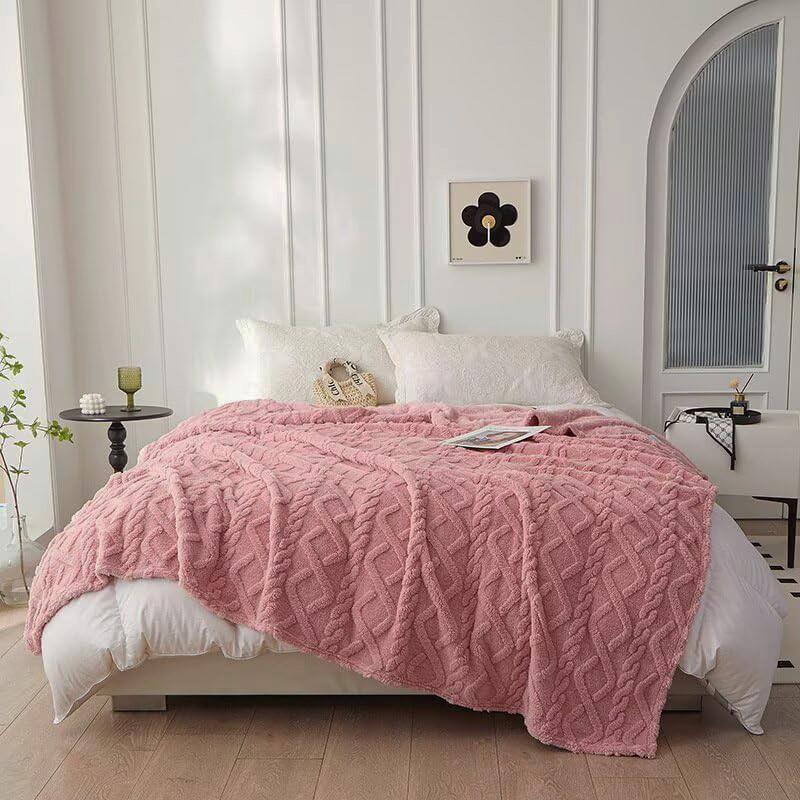 Ultra Soft Plush Cashmere Sofa Blanket, New Decorative Solid Lightweight Flannel, Comfortable Warm Microfiber Woolen Blanket