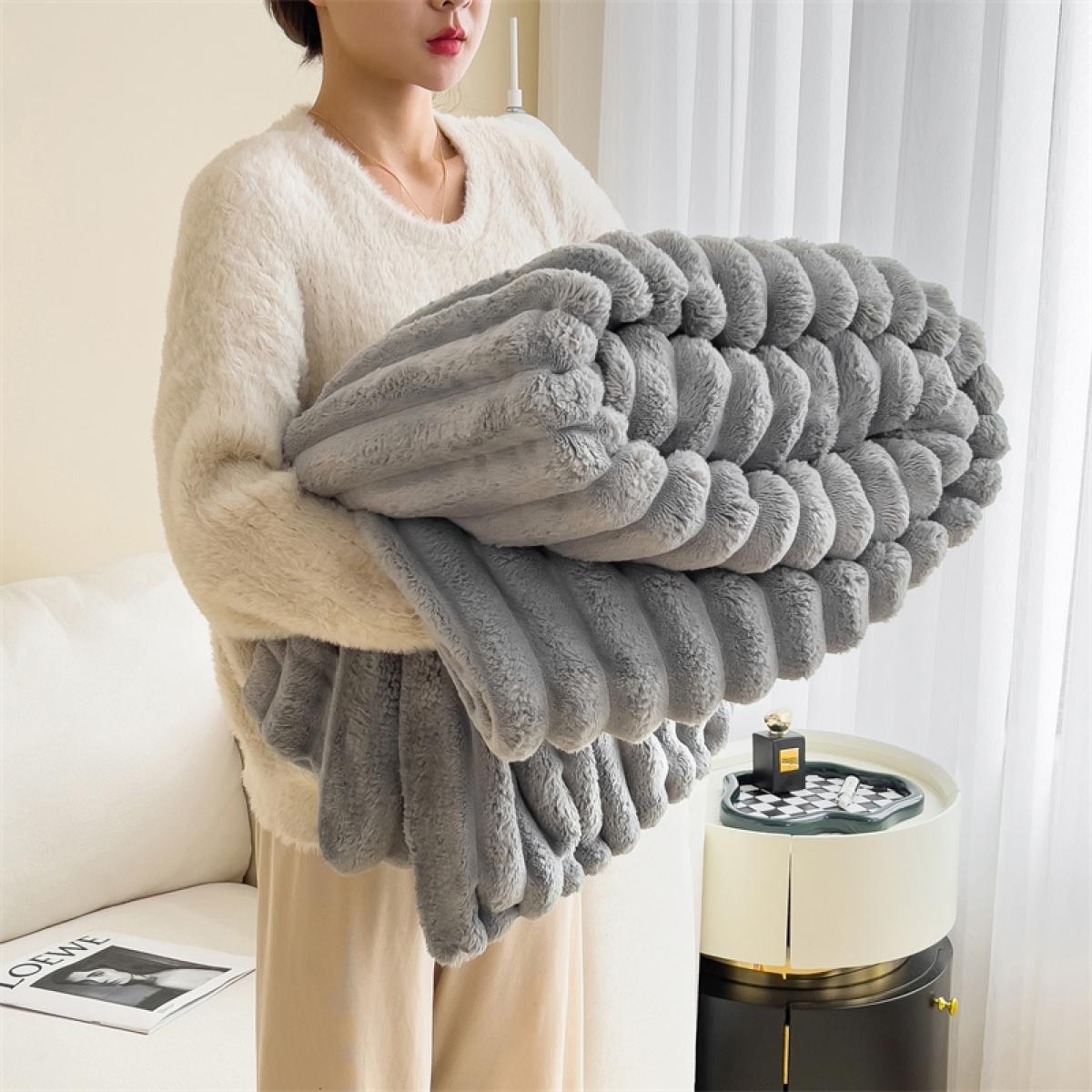 Faux Rabbit Fur Soft Fleece Blanket, Thick Warm Blanket, Soft Fluffy Blanket, Warm Bedroom Blanket, Warm & Cozy Throw Blanket, Versatile All-Season Gift for Home, Office & Travel, Available in Twin/Full/Queen/King Sizes