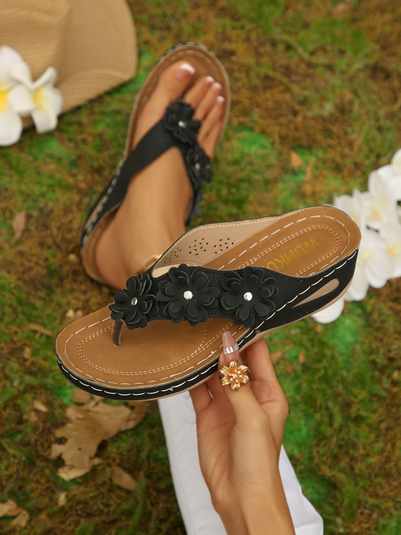 Women's 3D Floral Wedge Casual Outdoor Sandals, Perforated Hollow Out Thick Sole, Soft Anti-Slip Outdoor Flip Flops, Summer Beach Vacation Versatile Mom Shoes