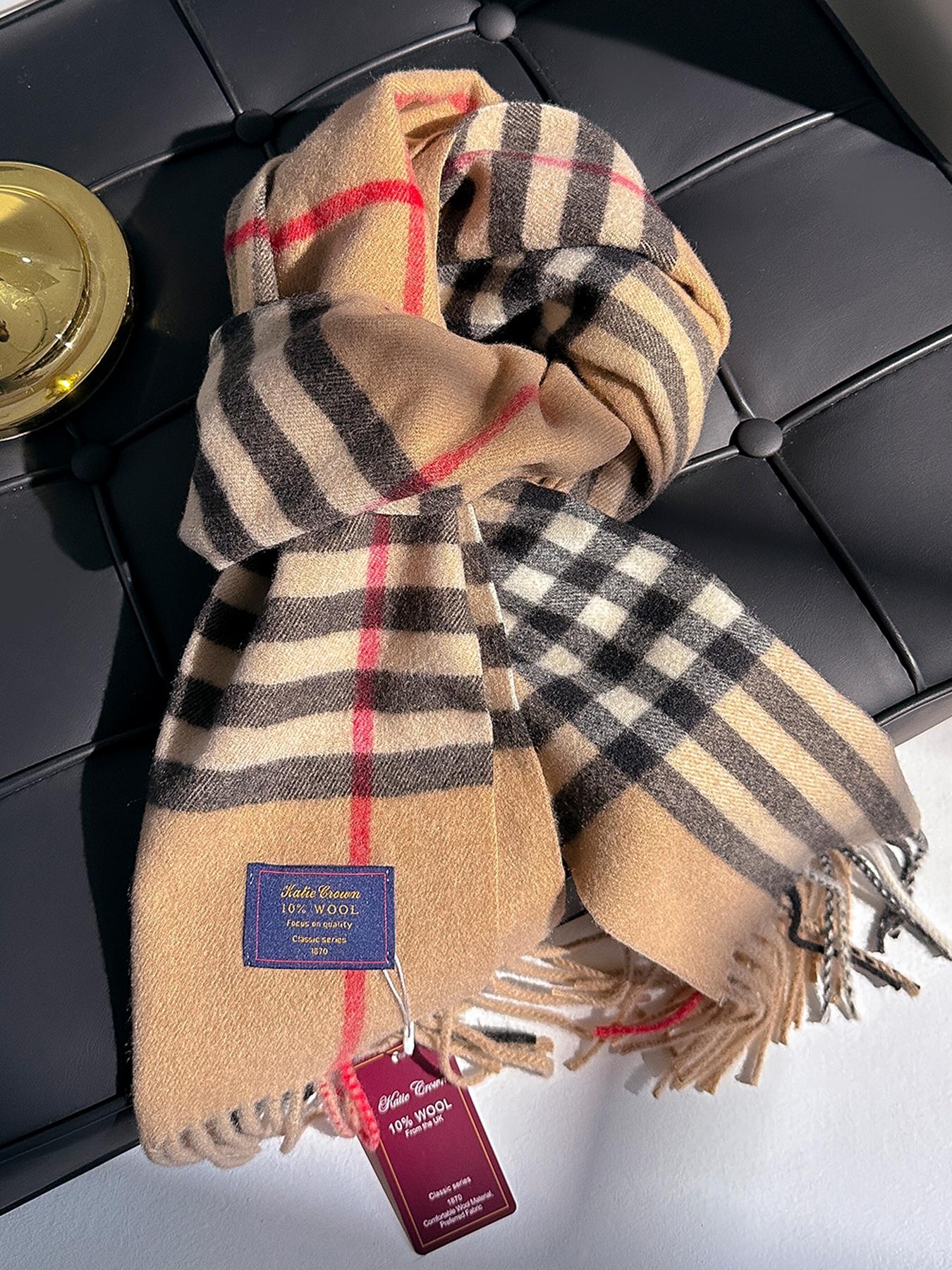 Women's Plaid Scarf for Fall & Winter, Casual Fitted Design, Warm Fashion Accessory for Daily Wear, Stylish Ladies' Wrap