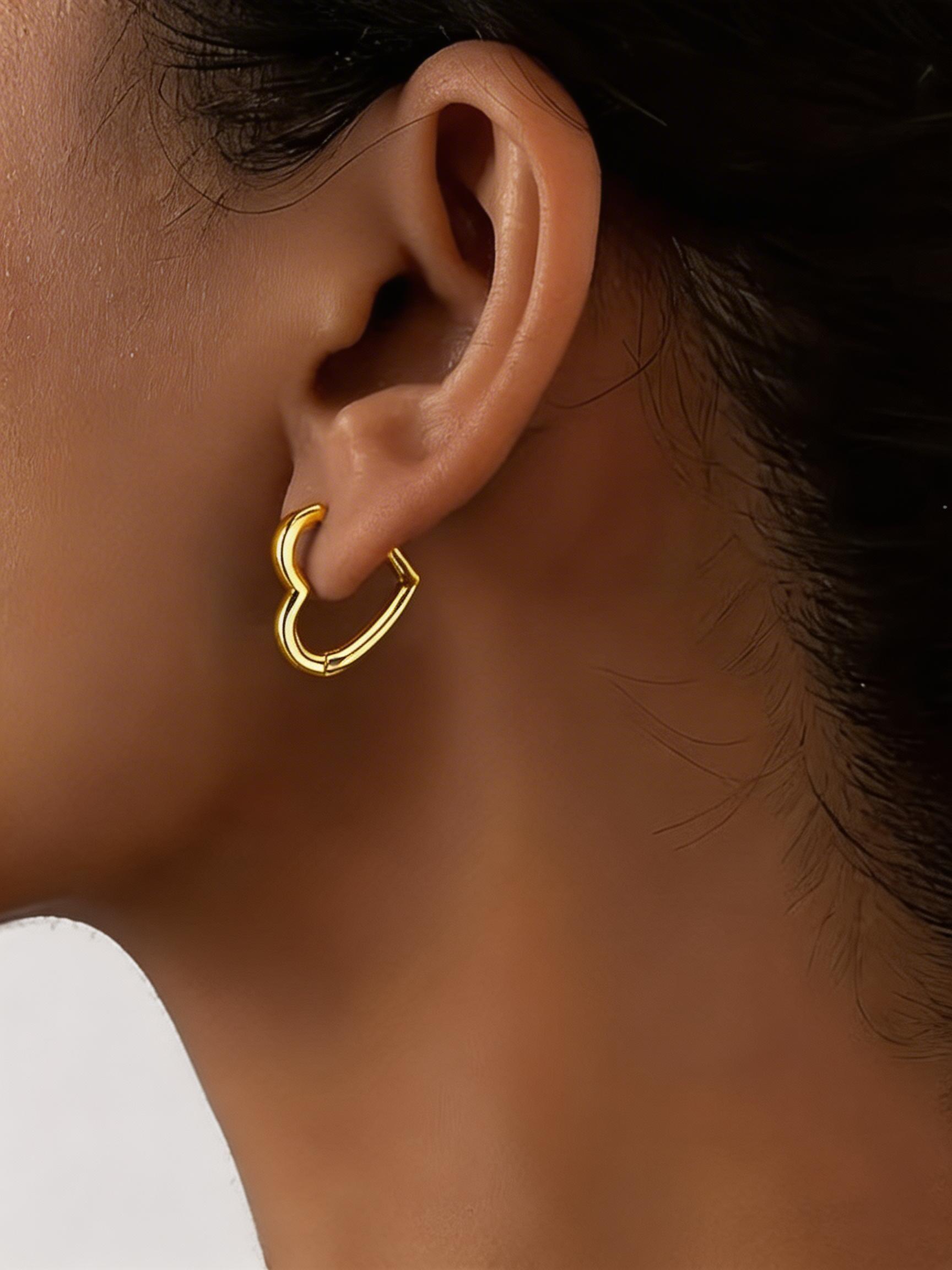 Heart-Shaped Earrings, Low Allergy High-Quality Stainless Steel, Elegant and Simple, Perfect for Daily Wear or Party Decor, Creative Valentine's Gift