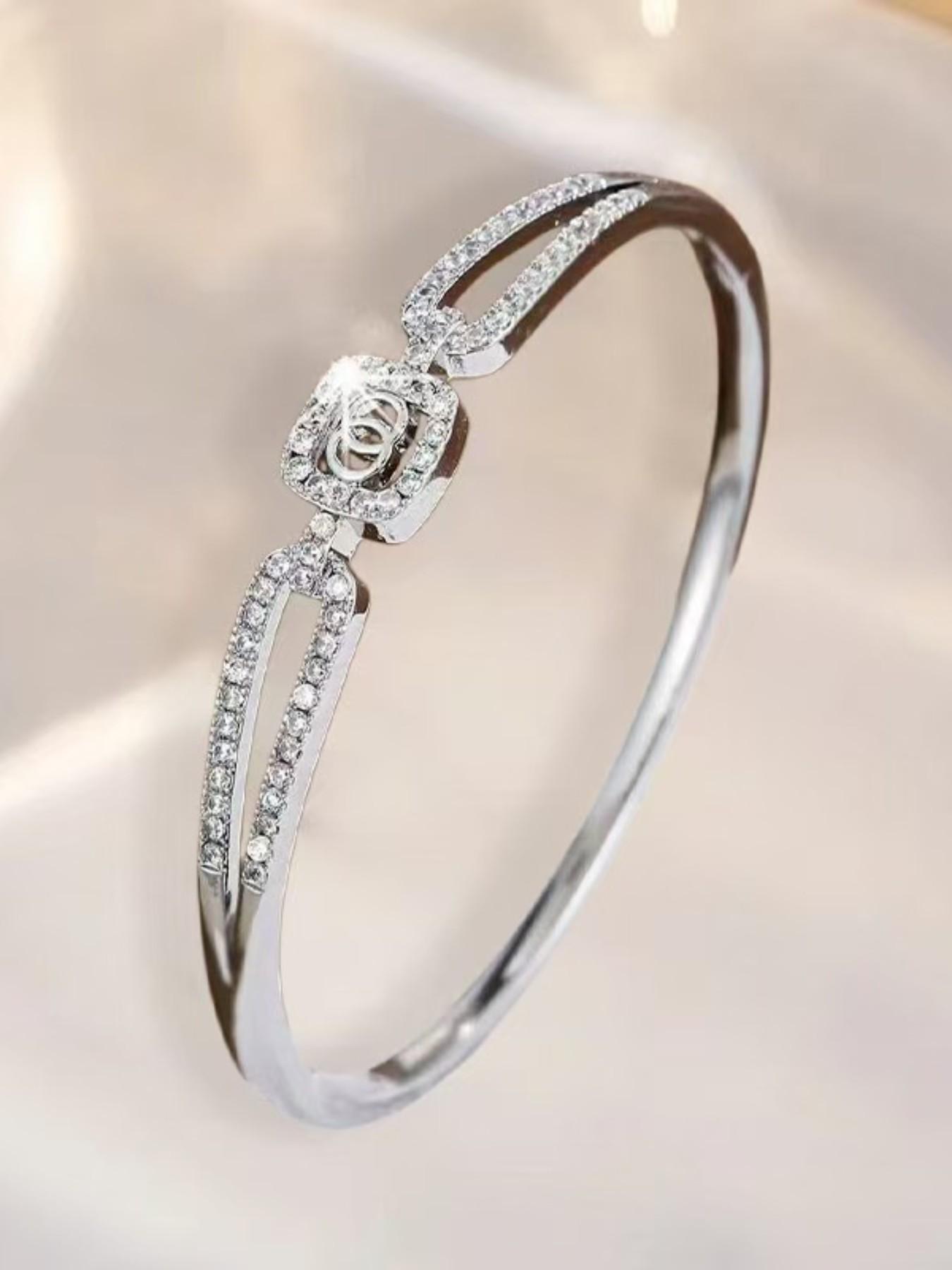 Luxury Diamond-Embedded Open Bracelet for Women, Boho Style, Stainless Steel Chain, Fashionable Accessory for Daily Wear and Evening Events