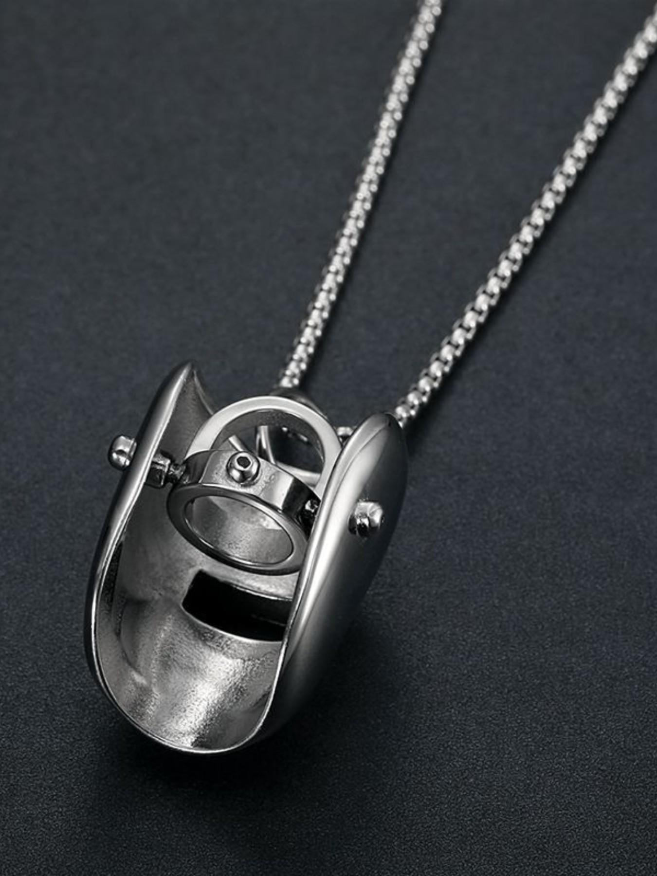 Wind Simple Fashion Unique Welder Mask Third-Level Helmet Titanium Steel Necklace Pendant, Unisex Jewelry Accessory