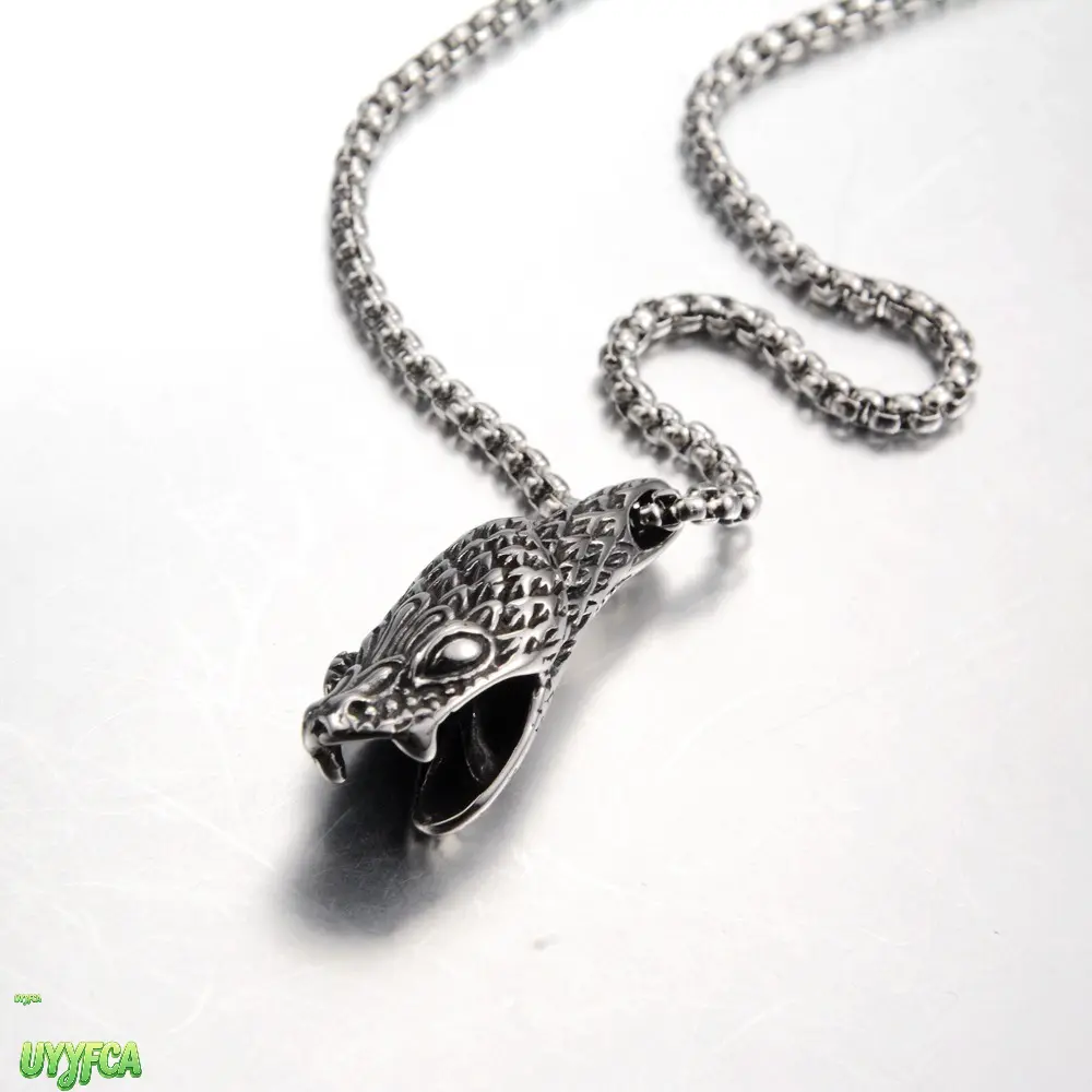 Stainless Steel Snake Head Pendant Necklace for Men And Women, Retro Textured Serpent Charm with Box Link Chain, Punk Hip Hop Unisex Statement Jewelry, Fashion Accessory for Daily Outfits, Street Style And Casual Occasions