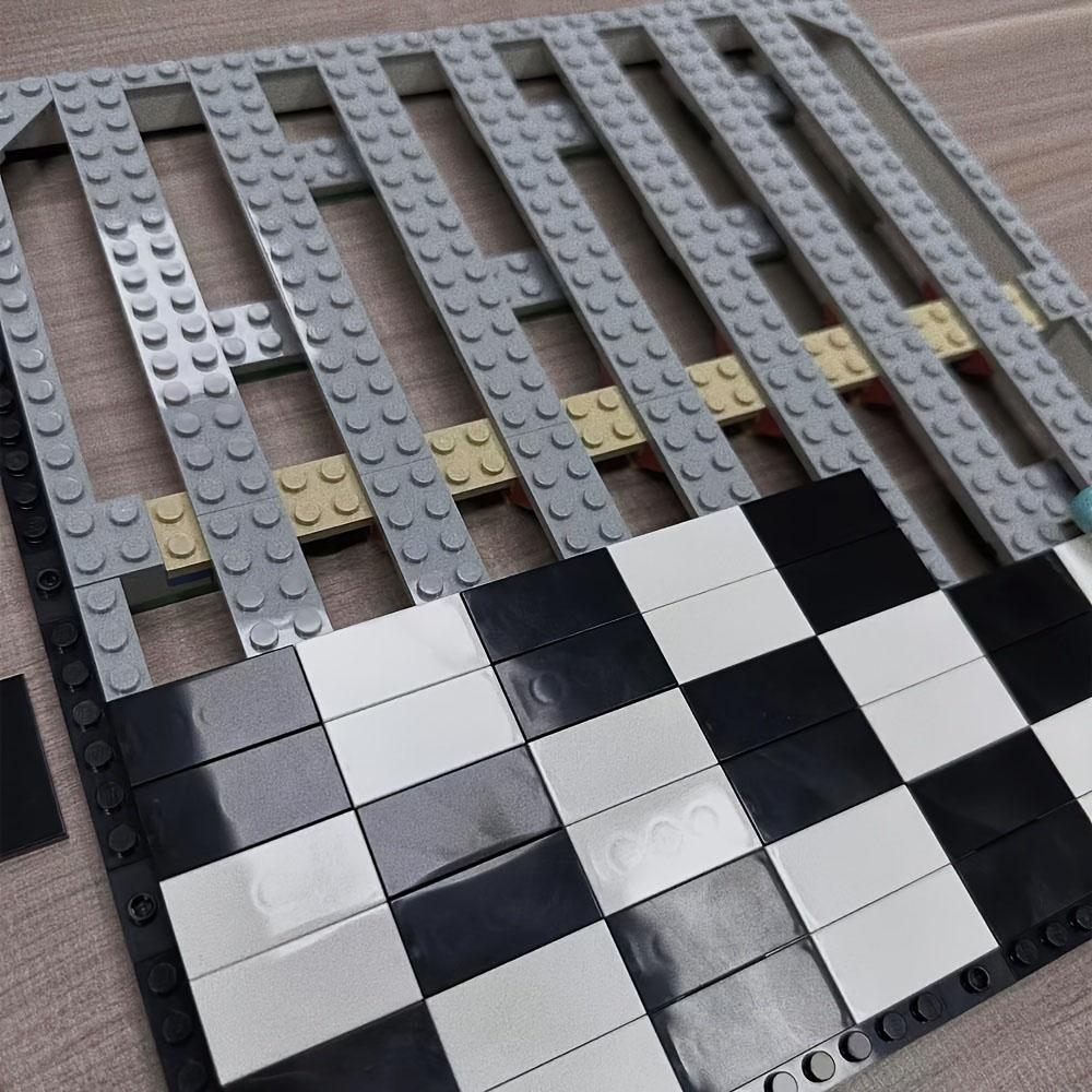 876pcs Chess Series Creative Board Building Blocks Toy, Educational Toy, Gift for Friends, Fun and Interactive Game, Chess Set