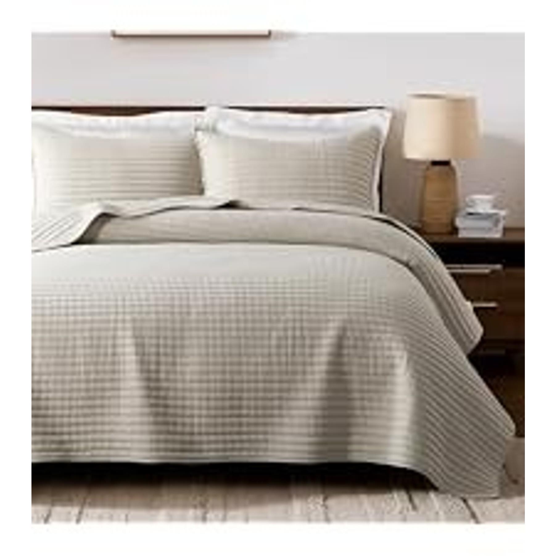Queen Size 100% Cotton Striped White Bedding Set - Lightweight Crinkly Channel Pick Stitch Textured Bedspread, Shabby Chic Farmhouse Country Coverlet with 2 Shams for All Seasons
