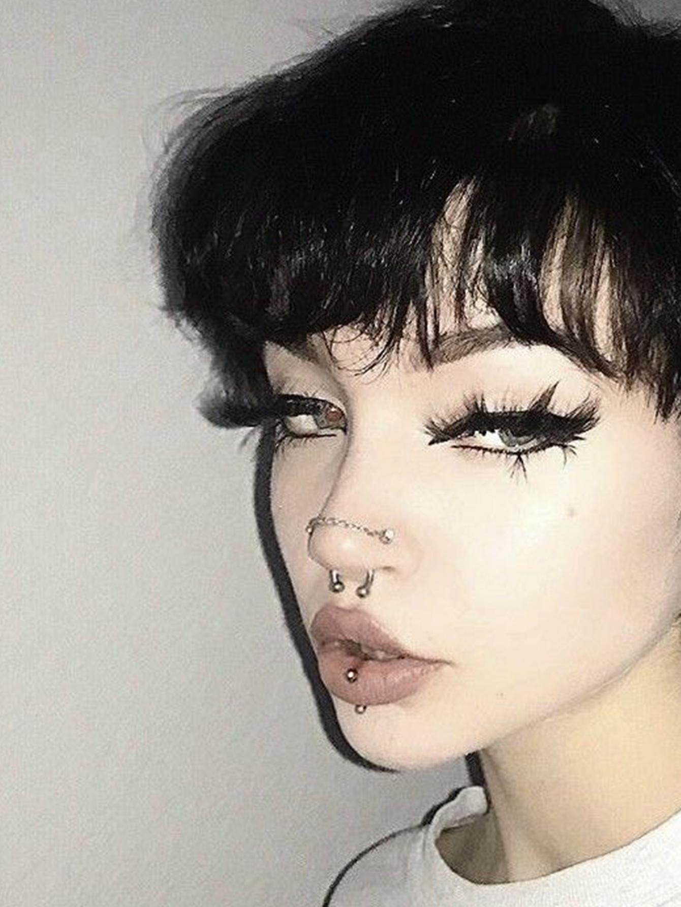 Stainless Steel Cz Nose Chain Piercing, 20g L Bone Shaped Nose Ring Chains for Women, Cz Nose Studs with Chains, Nostril Piercing Jewelry, Nose Piercing Kit