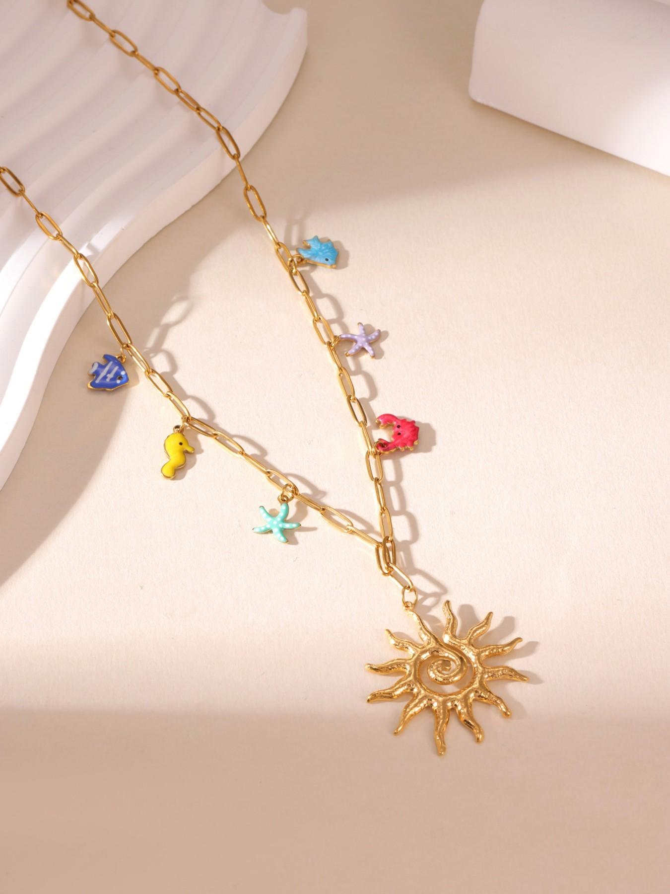 Unique Design Enamel Ocean Fish Sun Seahorse Starfish Charm Gold Necklace Lightweight All Season For Women Vacation Wear