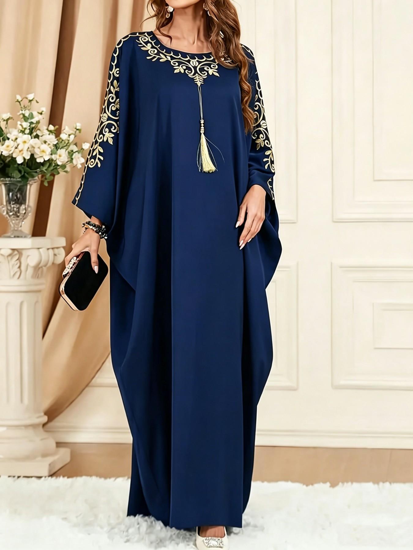 Women's Long Robe, Elegant Islamic Clothing, Batwing Sleeves, Fringe Detailing, Flowy Design, Ideal for Ramadan & Eid, Comfortable Loose Fit, Islamic Muslim Clothing