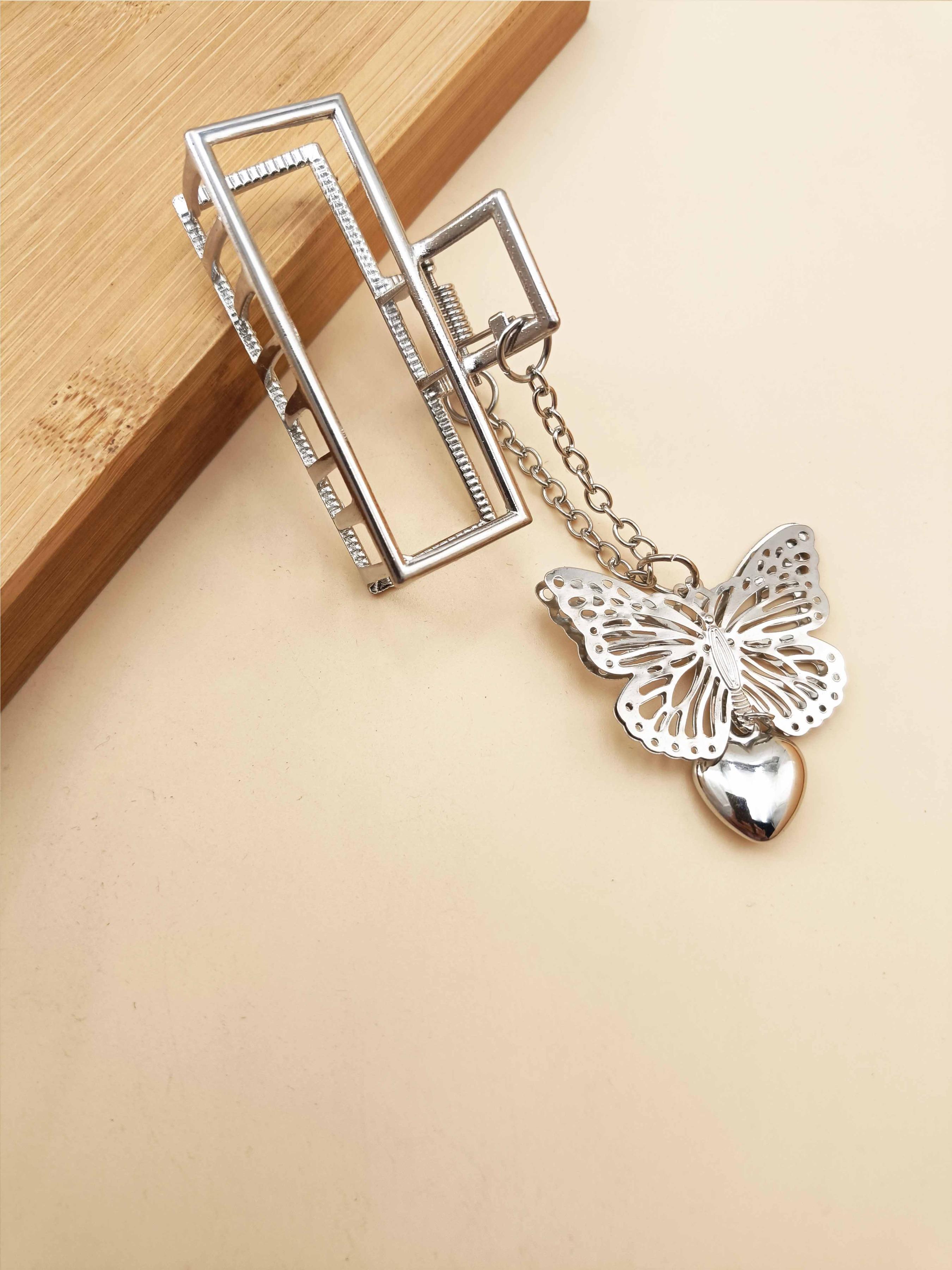 1PC Butterfly Heart Pendant Chain Metal Hair Clip, Elegant Hollow Design, Versatile Accessory for Travel and Beachwear, All Seasons