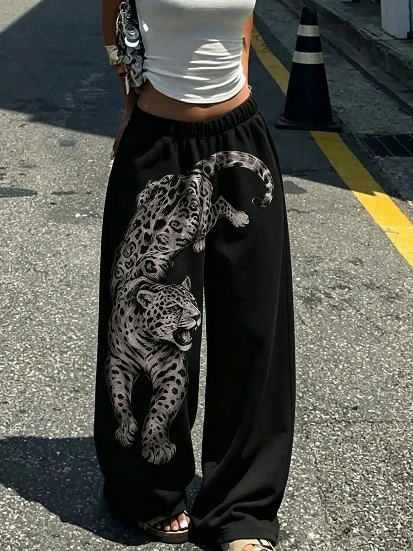 Vintage Y2K Leopard Print Wide Leg Pants Women High Waist Baggy Sweatpants Grunge Streetwear Cheetah Jaguar Graphic Trousers Autumn Casual Trousers Loose