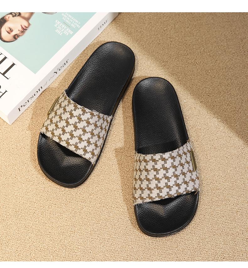 2026 Summer New Classic One-Strap Slippers for Couples, High-End Home and Outdoor Slippers, European and American Men's Style