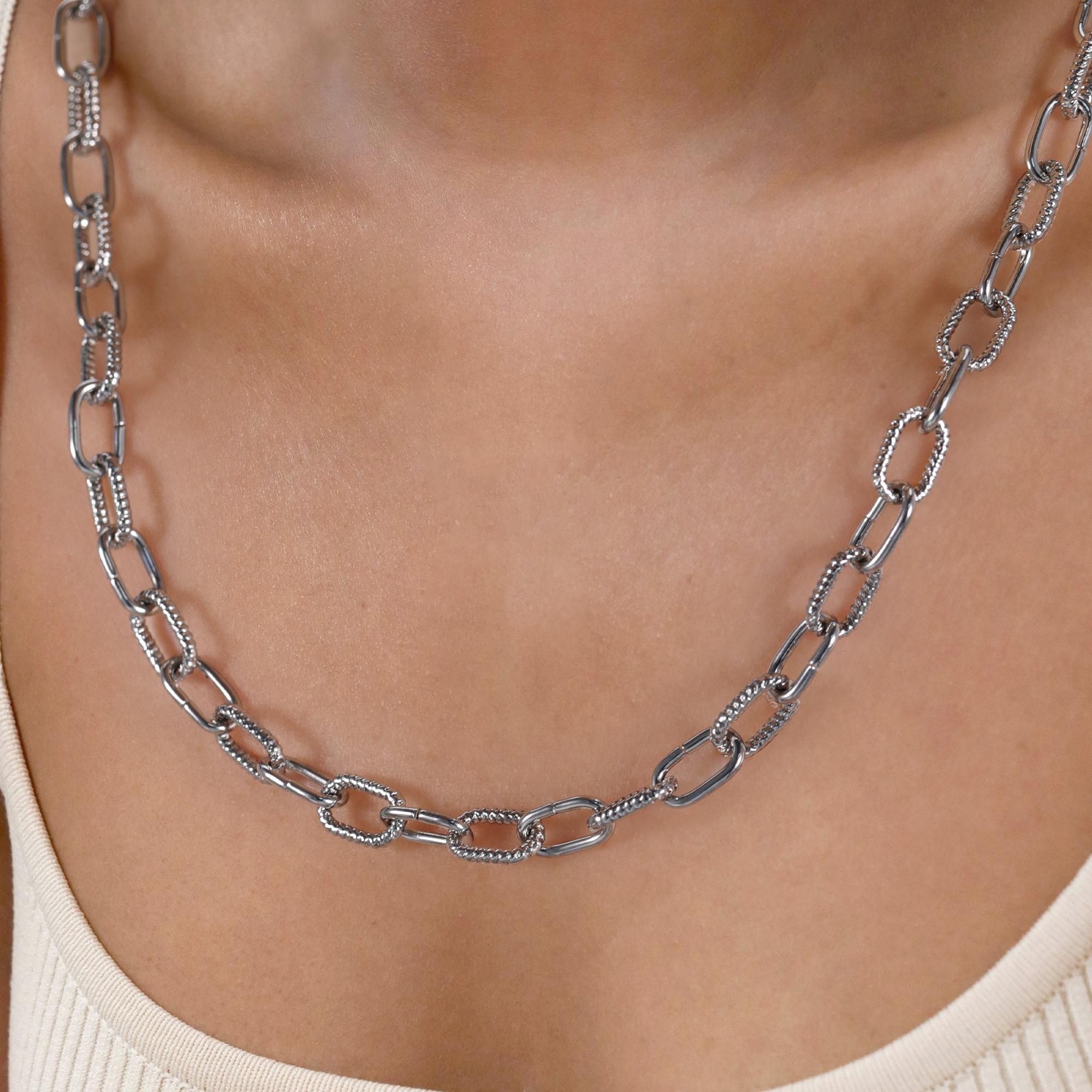 Mytys Minimalist Link Chain Necklace for Women Adjustable Toggle Clasp Modern Chic Jewelry Gift for Daily Wear or Layering Jewellery