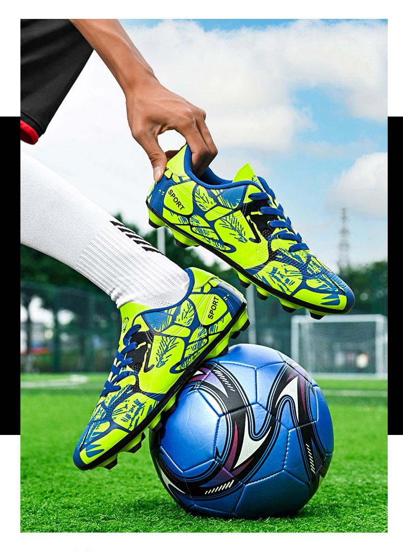 1 Pair Unisex Soccer Training Shoes Flexible Movement Quick Response Anti-Slip Wear-Resistant Comfort Insole 3 Color Options