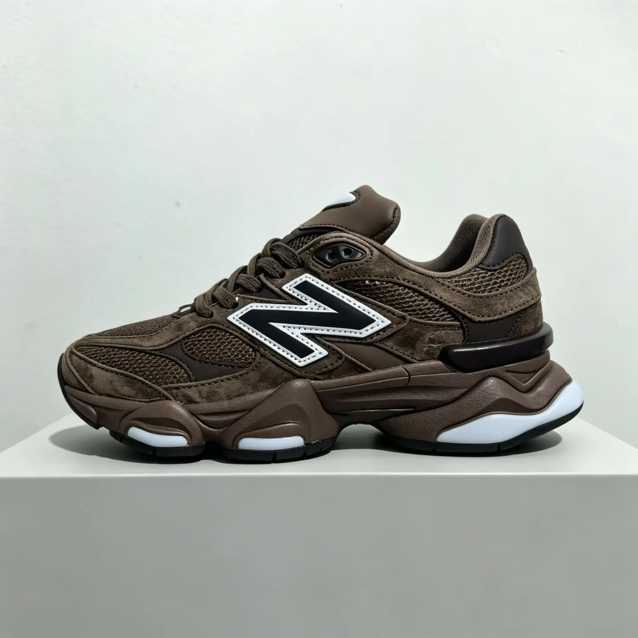 Dark Brown Retro Chunky Running Sneakers Suede Mesh Casual Walking Shoes For Men Women Daily Streetwear Athletic Footwear