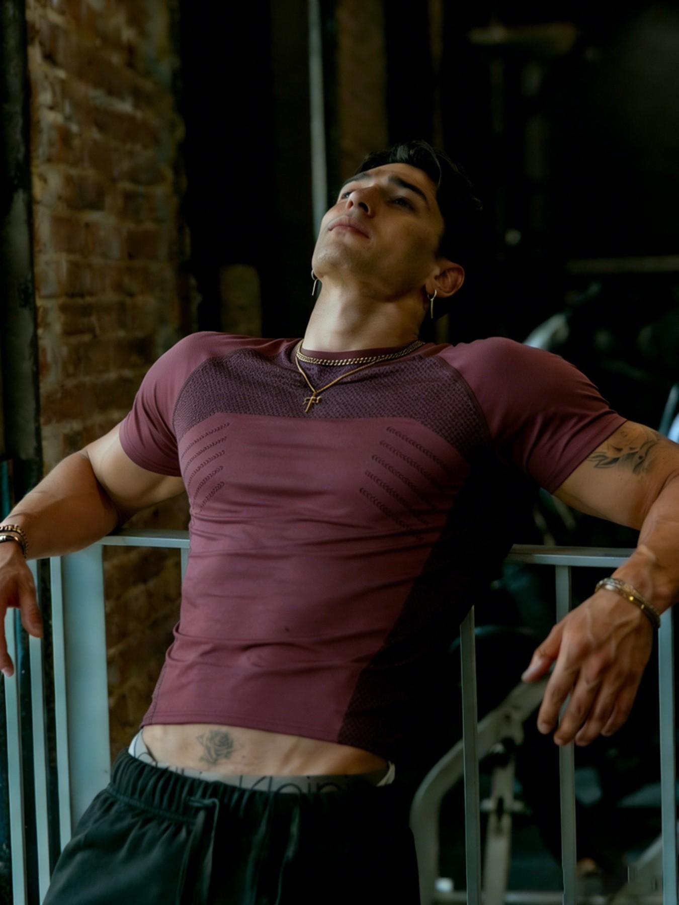 New Men's Fitness Top, Sporty T-Shirt, Tight Fit, High Elasticity, Training Gear, Short Sleeve, Cycling Wear, Men's Workout Clothes