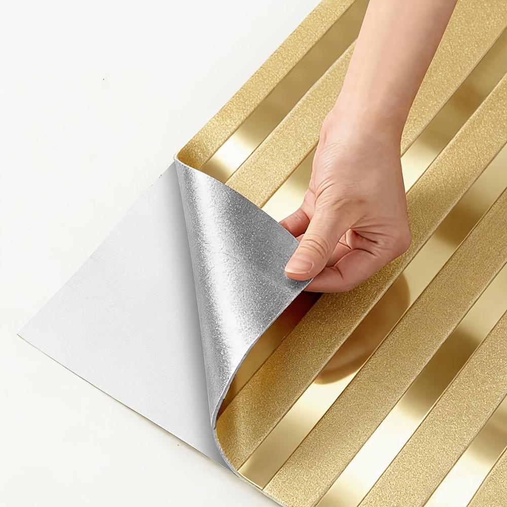 Three rolls of luxurious 3D mirror wall stickers, self-adhesive, easy to clean and removable. Suitable for bathrooms, sofa backdrops, kitchens, bedroom hallways, entryways, hotel décor, and other applications.