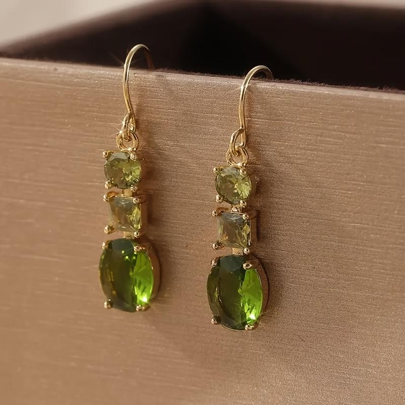 A Pair of High-End Olive Green Irregular Geometric Drop Earrings, Elegant And Sexy, Suitable for Women'S Parties, Vacations, Or Everyday Gifting