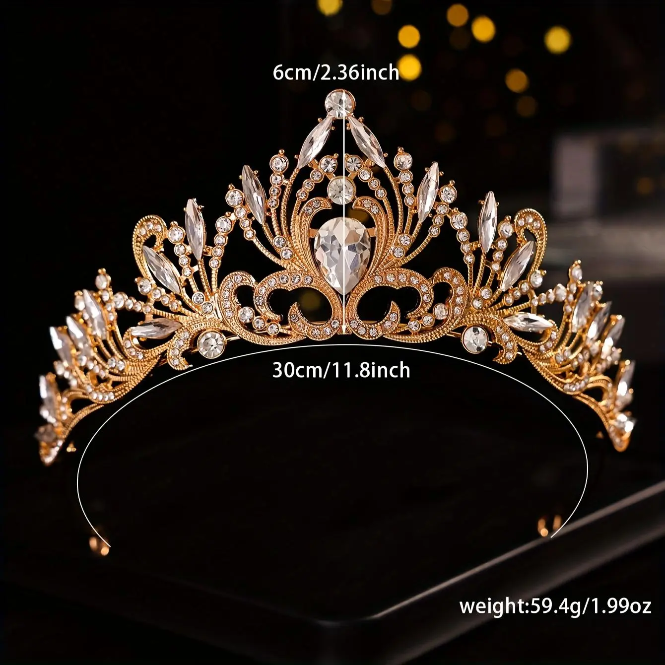 A Vintage Baroque Crown Hair Accessory with a Minimalist Hollow Design, Adorned with Rhinestones, Perfect for Princess-Themed Parties, Birthdays, And Balls.