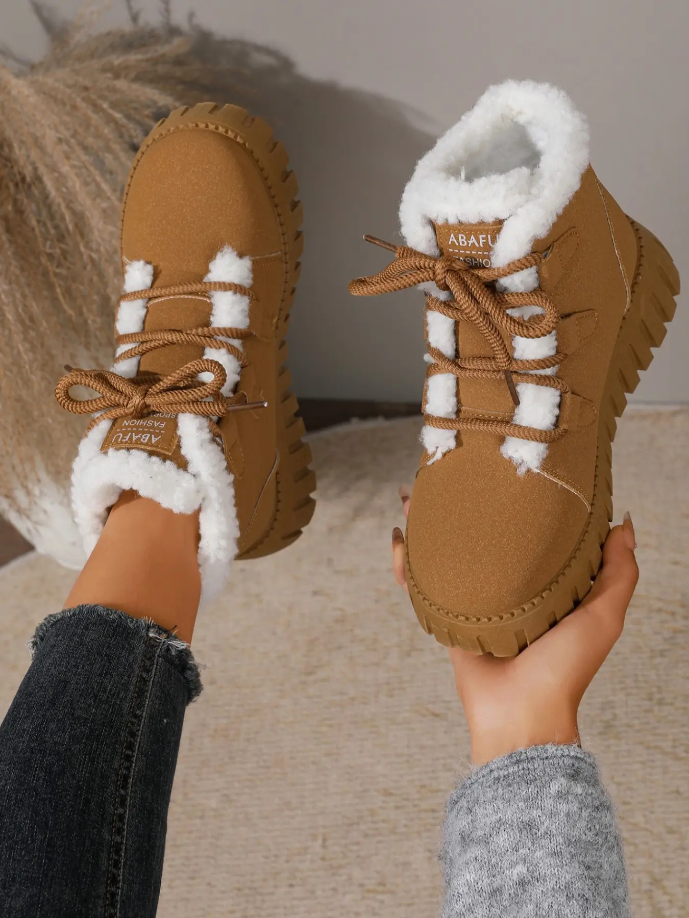 Women's Thick Sole Lace-Up Snow Boots, Fuzzy Edge Warm Cotton Boots, Fall Winter Height-Boosting Anti-Slip Casual Outdoor Shoes