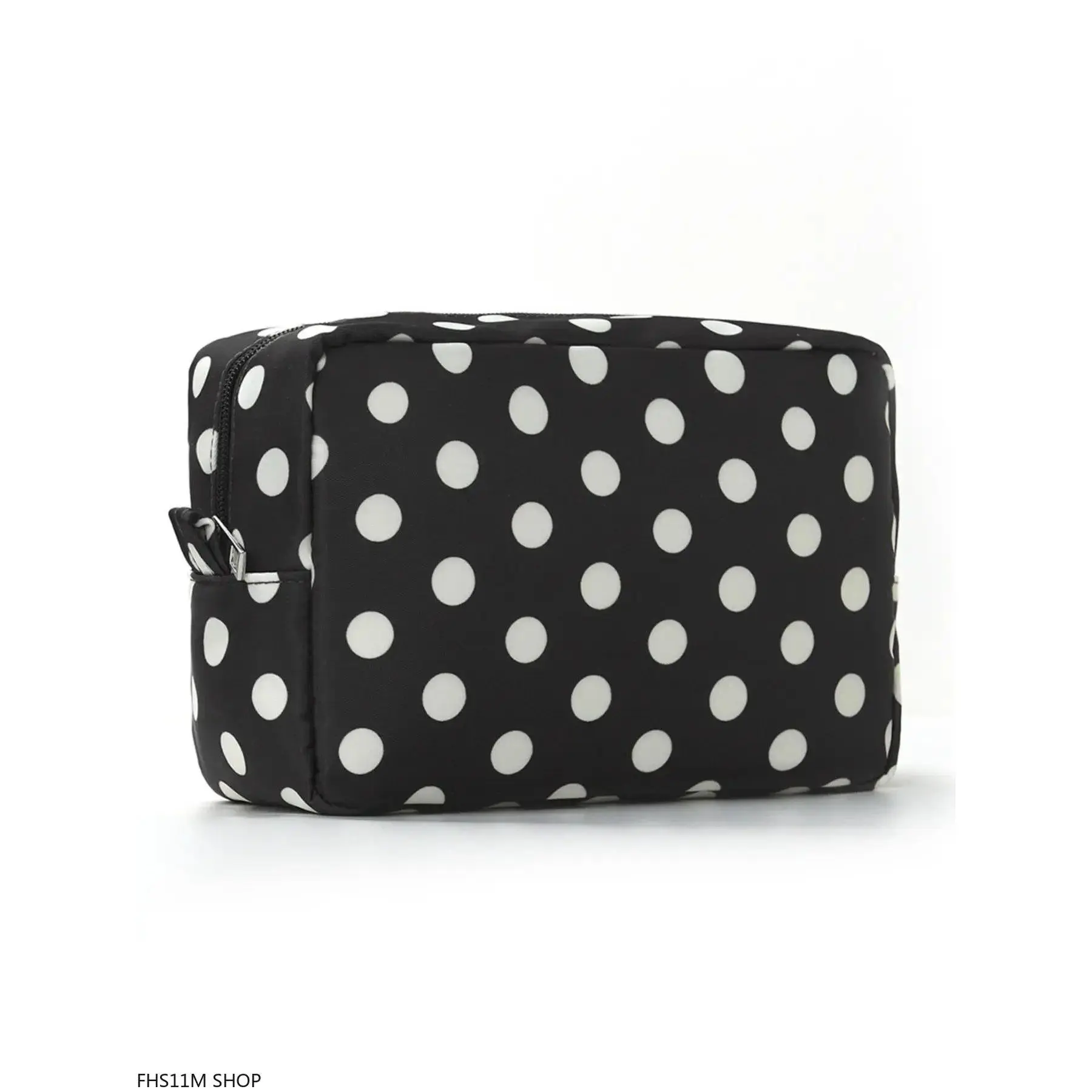 Polka Dot Makeup Bag With Zipper Closure, Large Capacity Travel Cosmetic Organizer Pouch For Toiletries, Skincare And Daily Essentials, Cute Coquette Aesthetic Storage Bag, Party, Chic, Makeup Products, Polyester, Girly Feminine Items, Makeup Organization