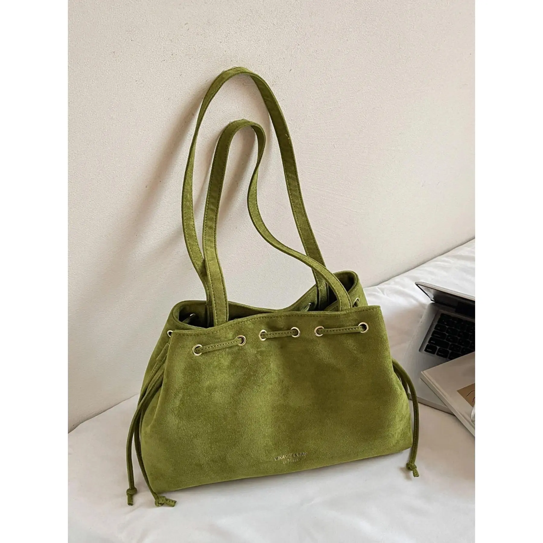 Women’s Retro Drawstring Tote Bag, Elegant Large Capacity Shoulder Handbag, Trendy Versatile Commuter Purse, Minimalist Fashion Work Bag for Tablets, Files, Daily Use, Dating, Parties & Casual Outings