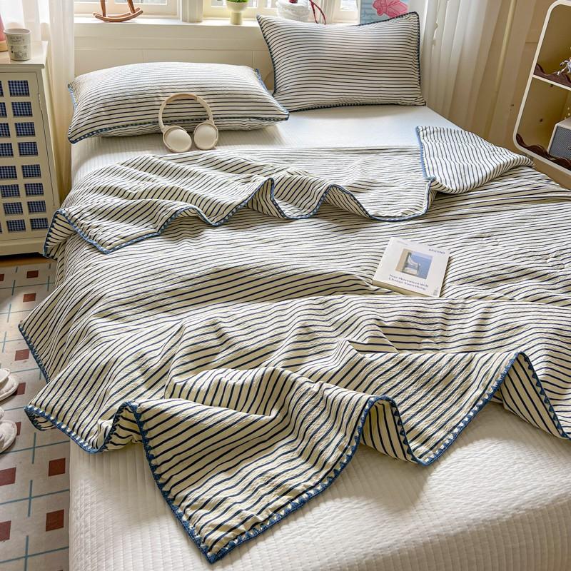 1pcs Summer Quilt, All Season Bedding, Soft Striped Cooling Blanket, Multiple Colors and Sizes, 150x200/200x230, Bedroom Office Living Room, Machine Washable Quilt
