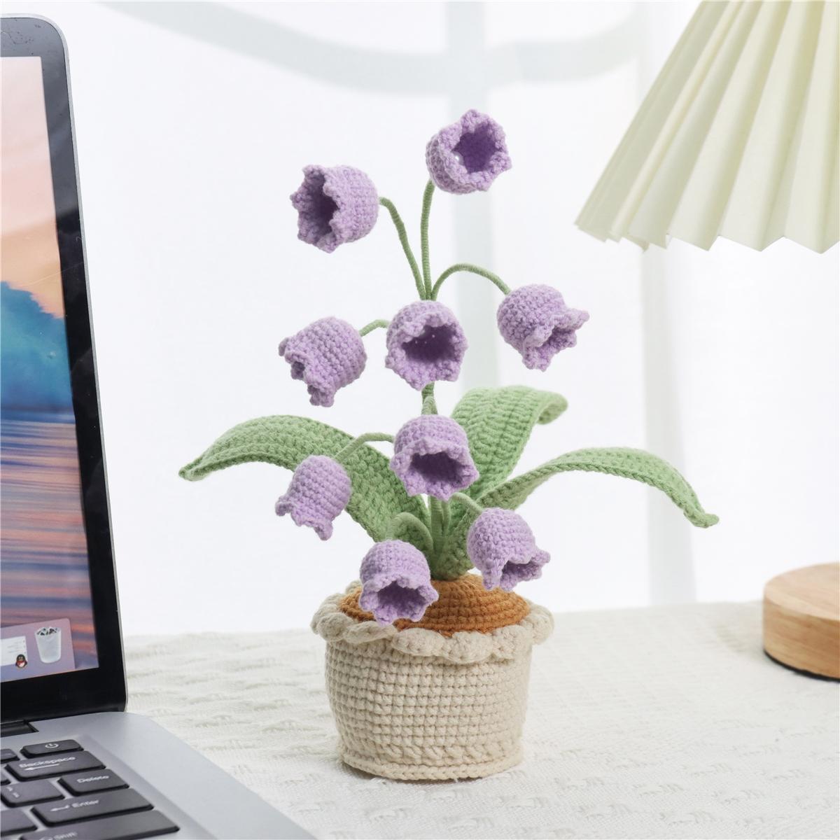 Cute Handmade Knitted Crochet Lily of the Valley Potted Décor, 1-Count Desktop and Home Decoration for Living Room and Bedroom, Perfect Holiday and Birthday Surprise Gift