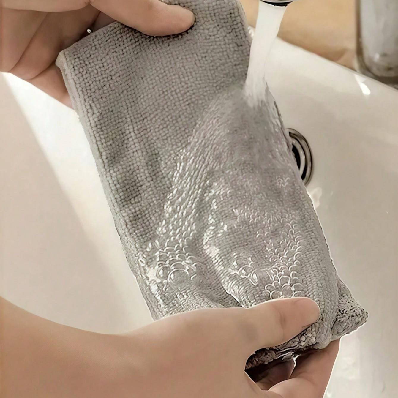 Retractable Duster with Long Handle, 1 Piece Bendable Gap Duster with 1 Extra Clean Pad, Effortless Cleaning Tool for Hard-to-reach Areas, Household Cleaning Supplies