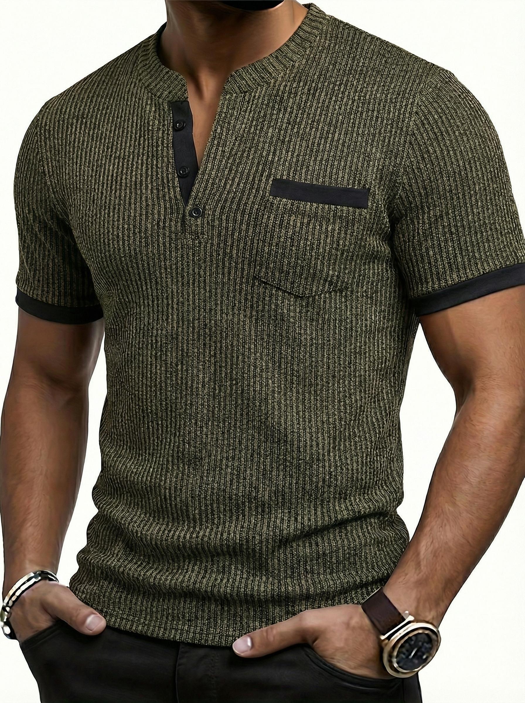 Spring New Men's Casual Fashion Textured Two-Tone Striped Henry Shirt, Short Sleeve, Small Stand Collar, Polyester Fiber