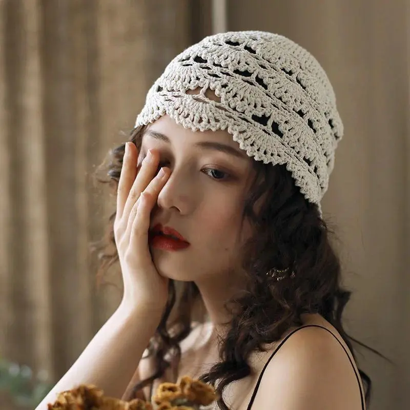 Ladies Elastic Hat Elegant Lace Crochet Beanies Sweet Soft Knitted Skullies Hat Girl Leisure All-match Beanies Hats