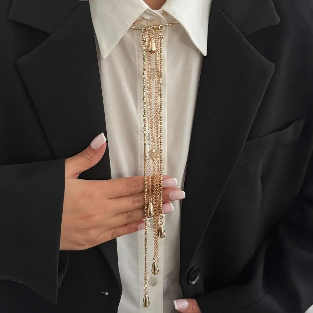 Minimalist Metal Chain Tassel Brooch for Women, Multi-Functional CCB Beaded Lapel Pin, Versatile Decor Accessory for Suits, Jackets and Daily Outfits