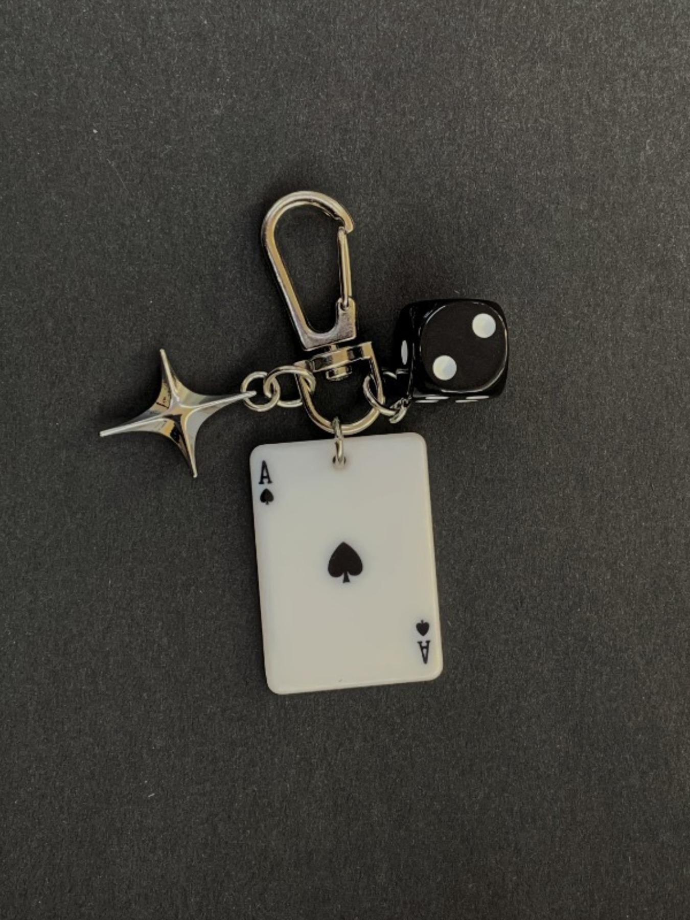 Y2K Ace of Spades Keychain with Star Pendant-Poker Card Dice Star Keychain Bag Charm, Acrylic Keychain, Aesthetic Keychain, for Bag Charms, Backpack Keychains & Wallet Decoration