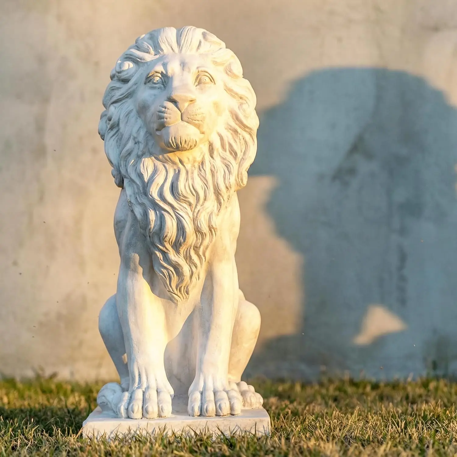 Sculptures Garden Statues, Outdoor Lion Statue 27in Tall, Magnesium Oxide Stone Composite  Sculpture Statue Decor for  Decor Yard Patio Garden, White
