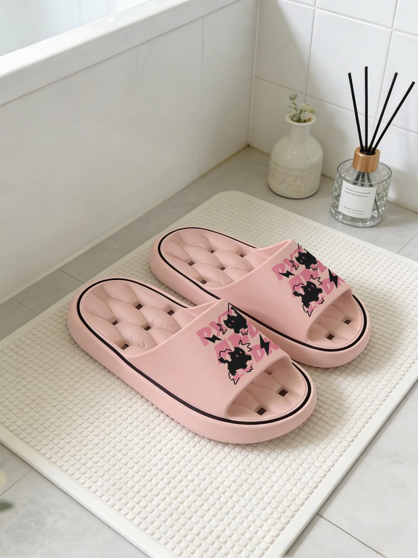 1 Pair Trendy Black Cat Letter Printed Hollow Massage Thick Sole Slippers, Sweet Cool Y2K Style, Non-slip Soft Sole, Quick-dry, Indoor & Outdoor Dual-use, Open Toe Slides, Casual Slippers