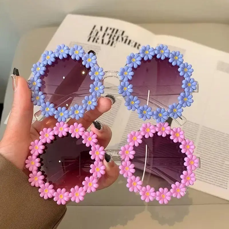 KAMMPT Women's Retro Round-Frame Daisy Flower Sunglasses, 2022 Vintage Fashion Brand Eyewear, UV-Protective Party Wear Shades for Travelling