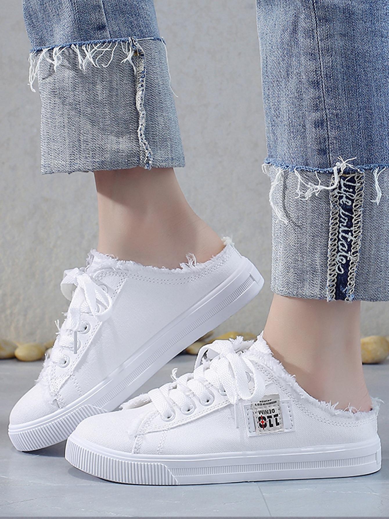 1 Pair Of Stylish Casual Sneaker Flat Walking Shoes in White, Black and Blue, Versatile, Easy To Wear, Suitable for All Seasons