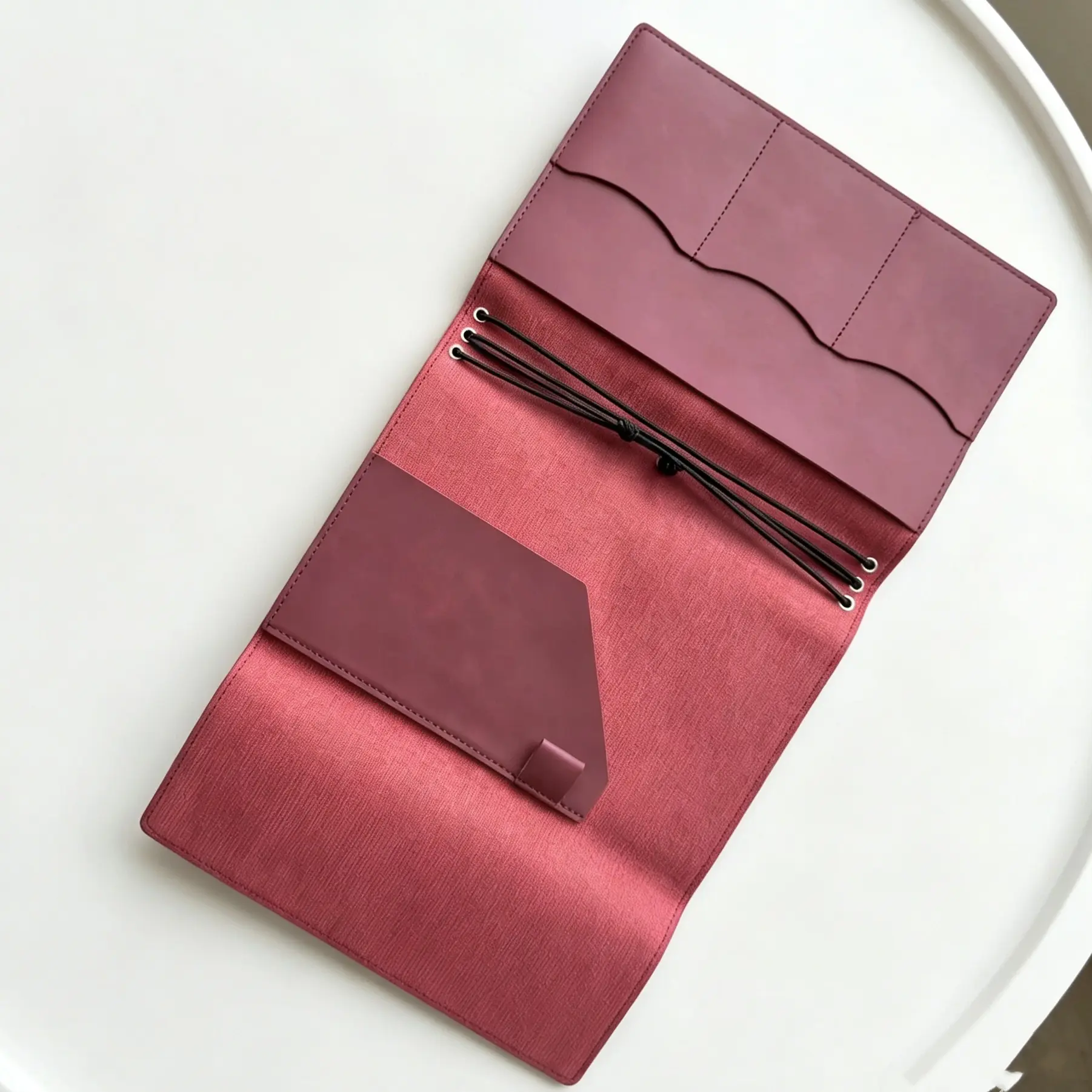 1pcs handmade crazy horse leather travel notebook cover, multi-pocket card holder replaceable notebook, retro imitation leather plan This cover has kraft paper inside pages, gifts for men and women.