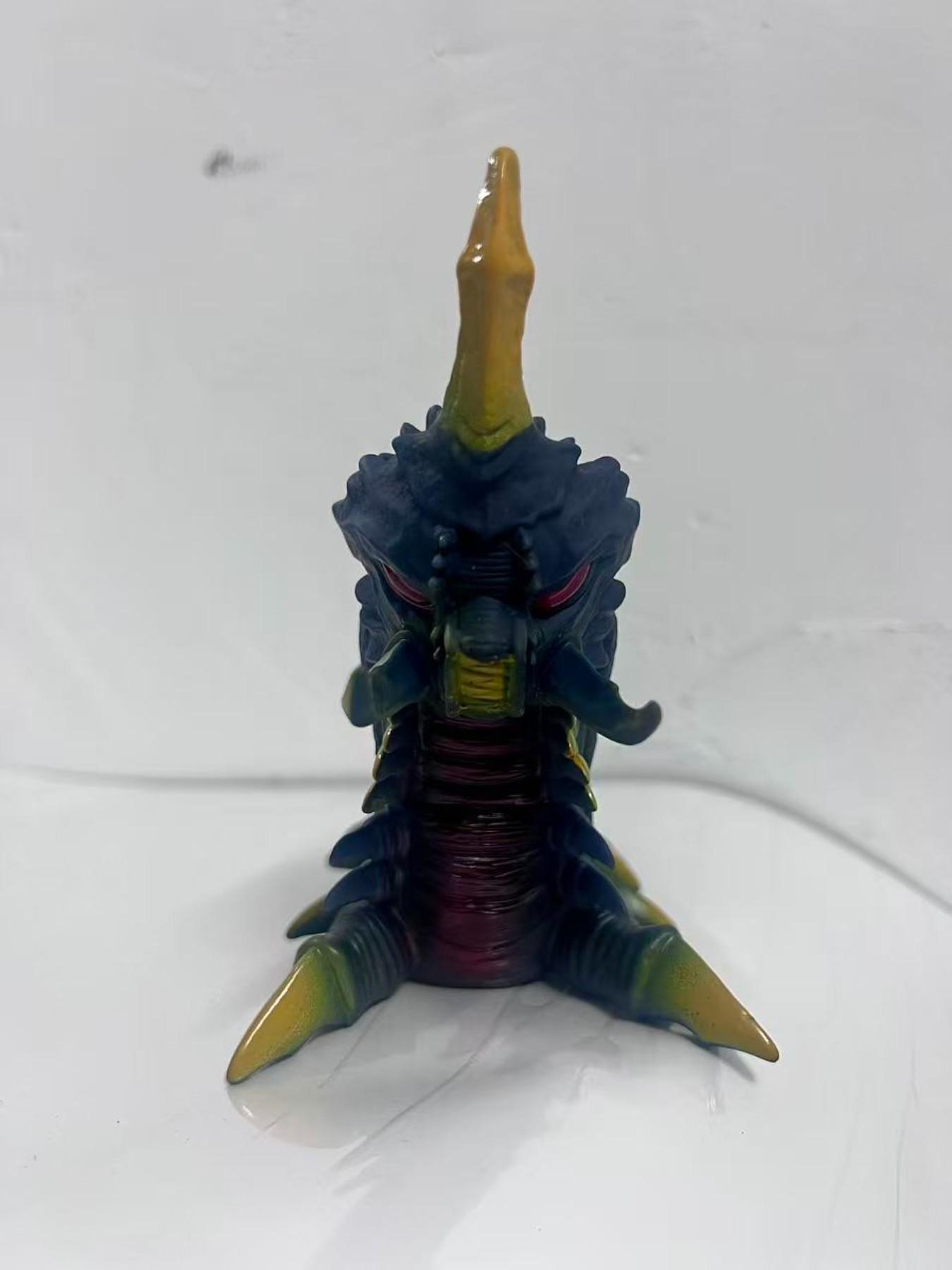 Mutant Bug Multi-Legged Decorative Figurine, Adjustable Head Home Decoration, Hobby Collection Item, Perfect Birthday Gift