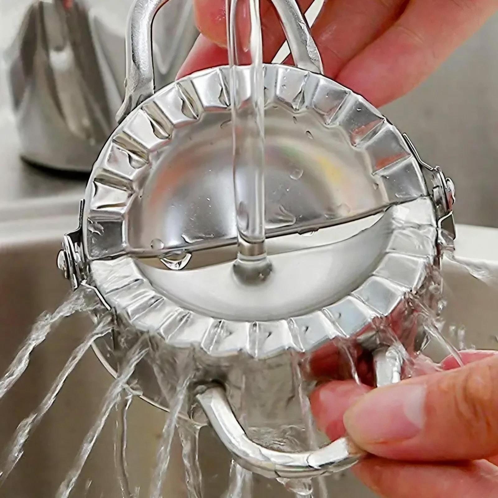 Stainless Steel Dumpling Maker Multi-Function Pasta Press with Cutter Filling Scoop Non-Stick Ring Thick Embossed Mold for Wonton Ravioli Slip-Resistant Handle All-in-One Design Rustproof Durable Kitchen Tool Meal Prep Molds