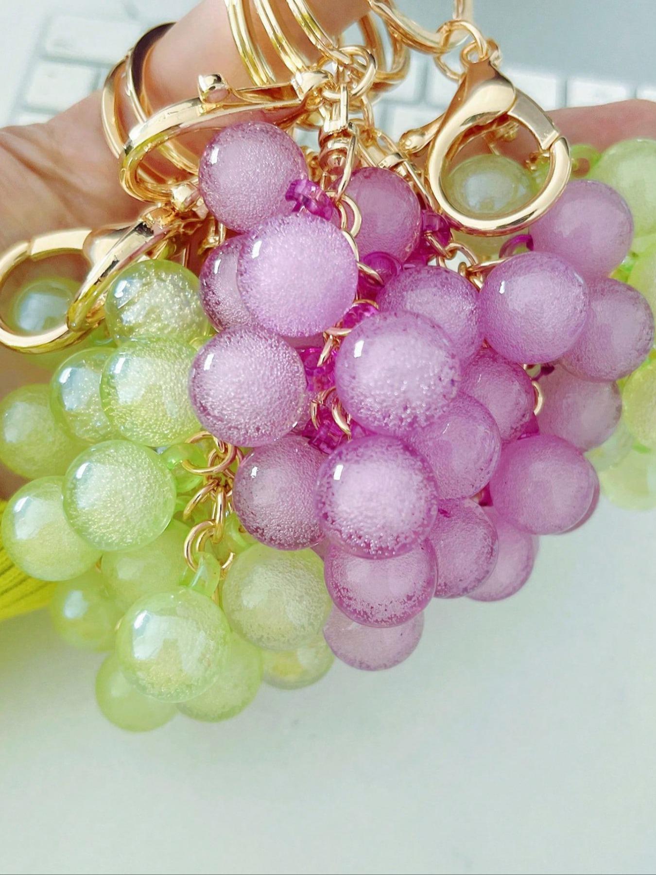 Resin Transparent Beaded Grape Pendant,Grape Keychains Bubble Jelly Grape Cluster Keychains Jelly Grape String Keyrings,Decorative Accessories Fruit Grape Bag Chain Pendant Amethyst Grape Charms Student Schoolbag Decoration Backpack Keychain Gift
