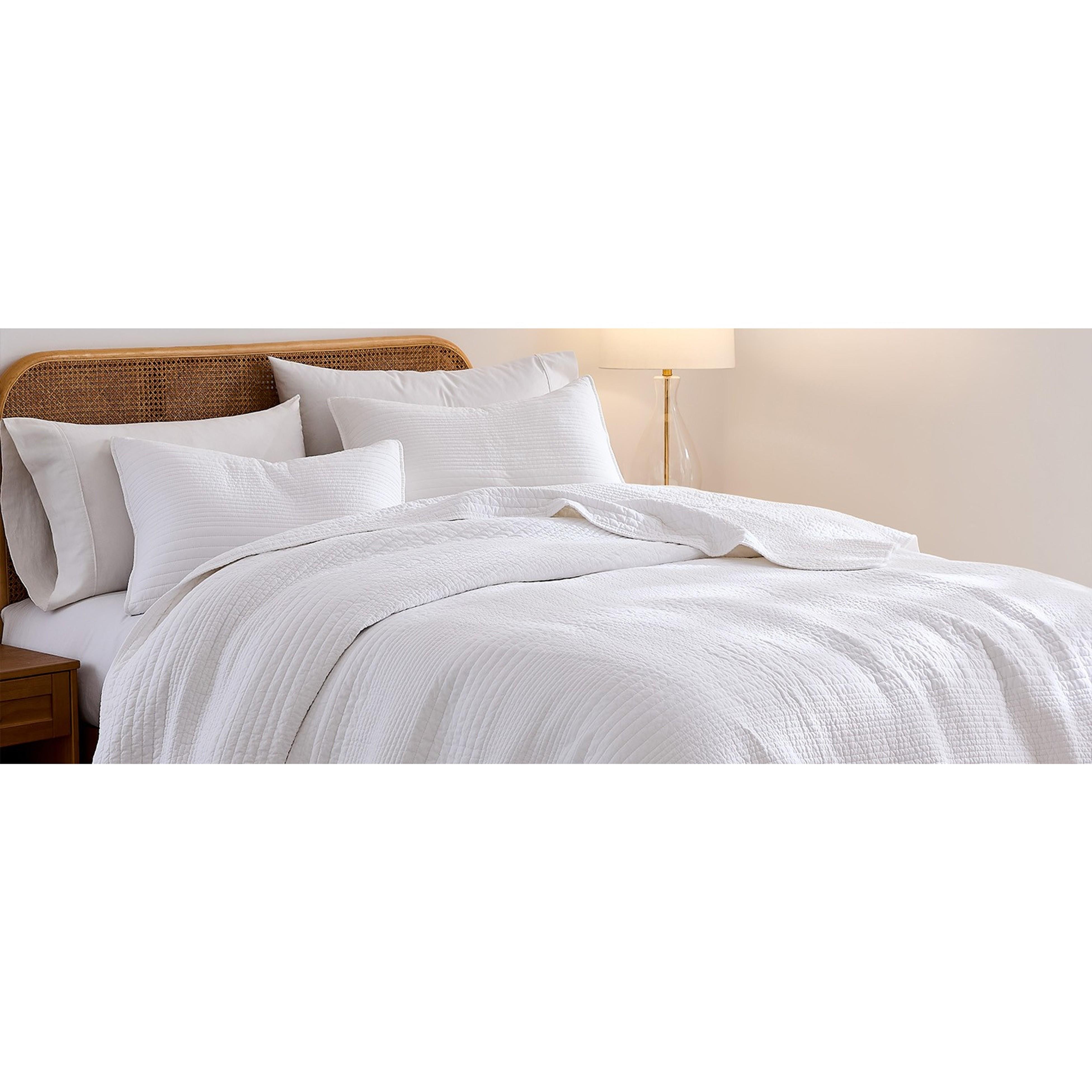 Queen Size 100% Cotton Striped White Bedding Set - Lightweight Crinkly Channel Pick Stitch Textured Bedspread, Shabby Chic Farmhouse Country Coverlet with 2 Shams for All Seasons