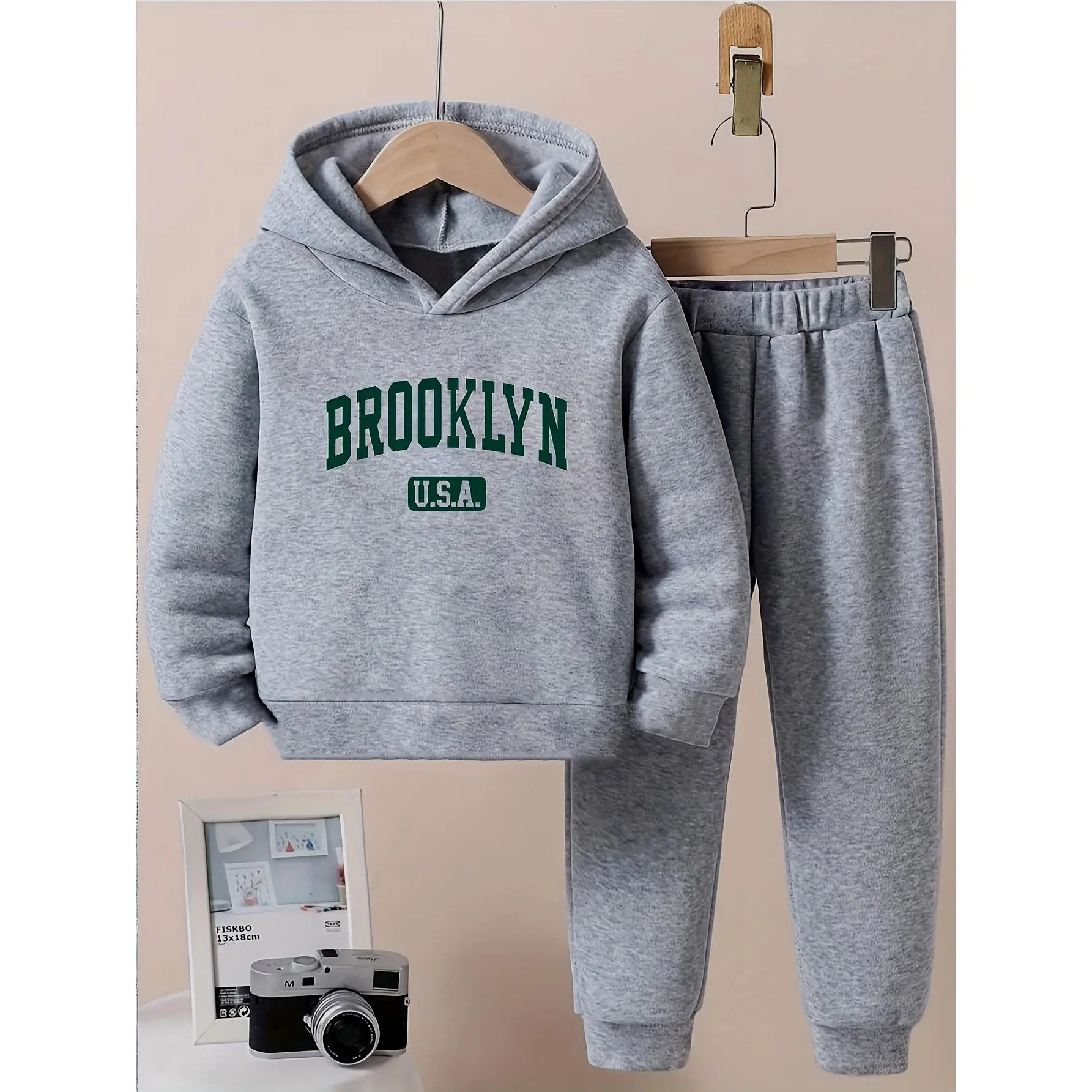 Autumn Winter 2pcs Boys Casual Letter Print Gray Versatile Hooded Sweatshirt And Sweatpants Set, Ideal for Outdoor Activities