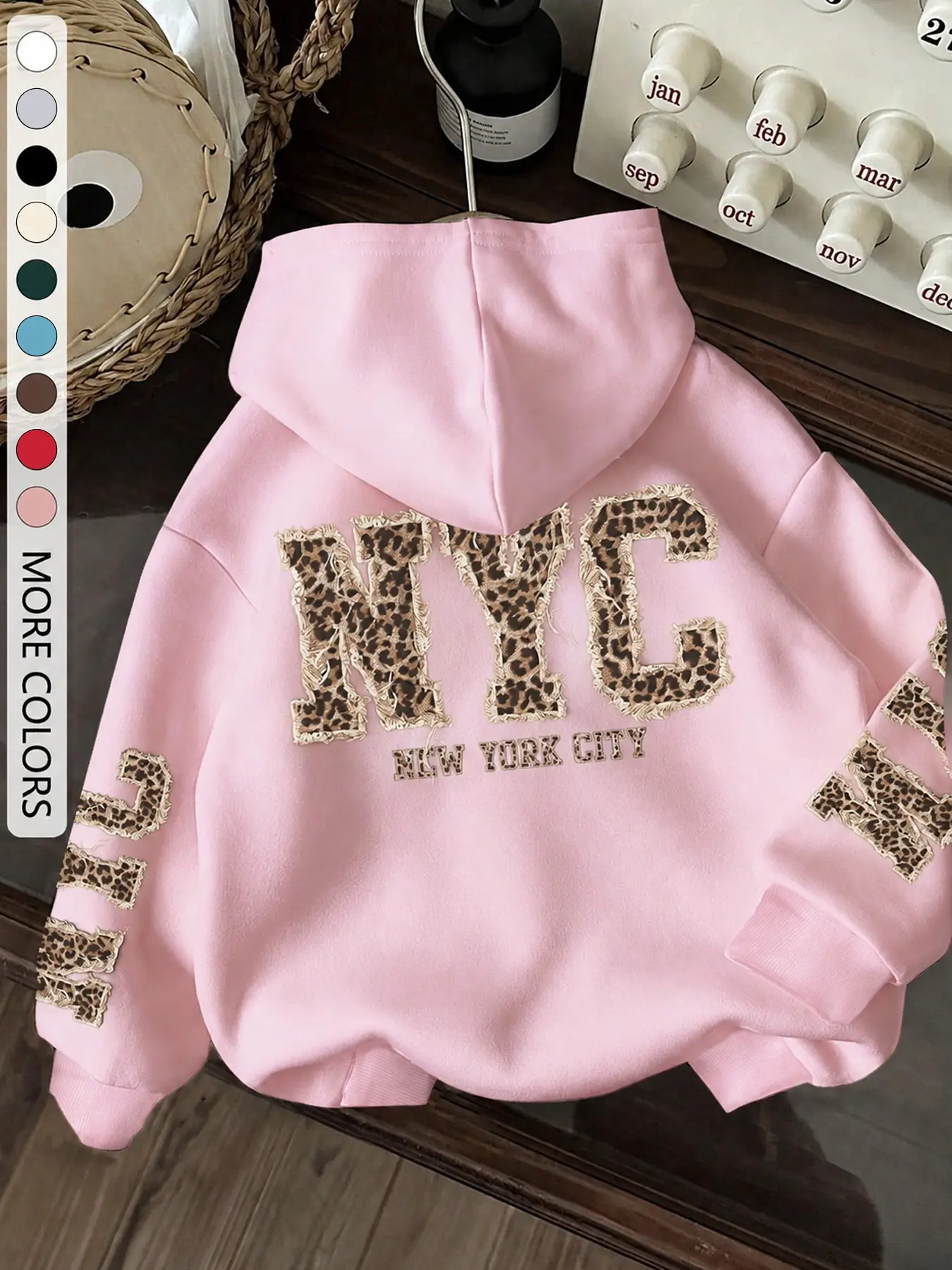 Women's Casual Vintage Nyc Leopard Print Hoodie with Pockets, Loose Fit Warm Fleece Pullover, Fashionable All-Season Sportswear, Hooded Pullover Tops