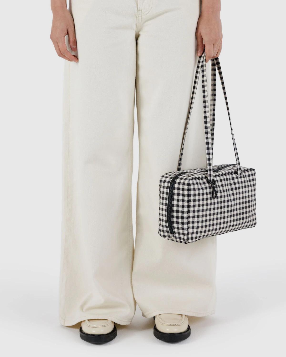 Nylon Bowler Bag, Top Handle Tote Bag with Key Leash, Casual Large Commuter Work Bag, Fashionable Shoulder Handbag for Everyday Use, Commuting Shoulder Bag Nylon Bowler Bag, Top Handle Tote Bag with Key Leash, Casual Large Commuter Work Bag, Fashionable Shoulder Handbag for Everyday Use, Commuting Shoulder Bag