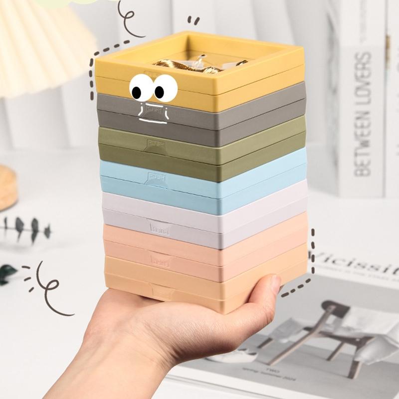 3D Floating Display Box, Dustproof Jewelry Packaging, Transparent Hanging Storage Box for Storing Necklaces, Bracelets, Rings, Coins, Earrings, and Pins, with Elastic Film, Gift Box for Retail and Personal Use.