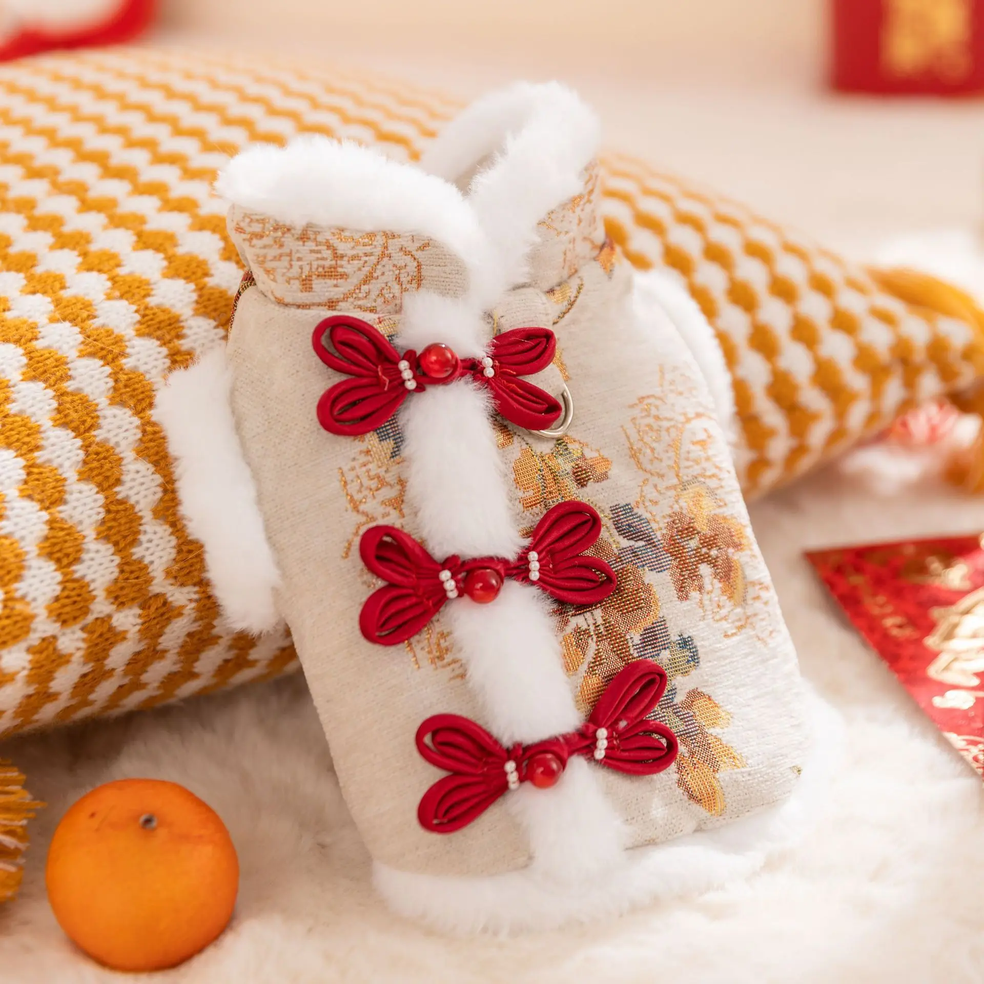 Wealthy Blossoms - White