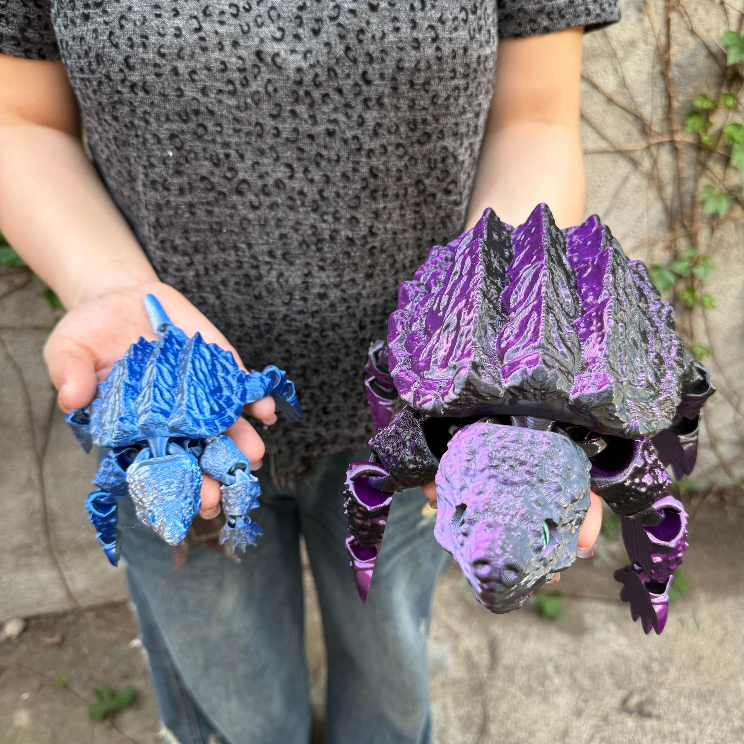 3D Printed Crocodile Statue Decoration, Two Sizes Available, Unique Home Decor, Christmas Gift, Realistic Eyes, Moveable Joints, Turtle Designs