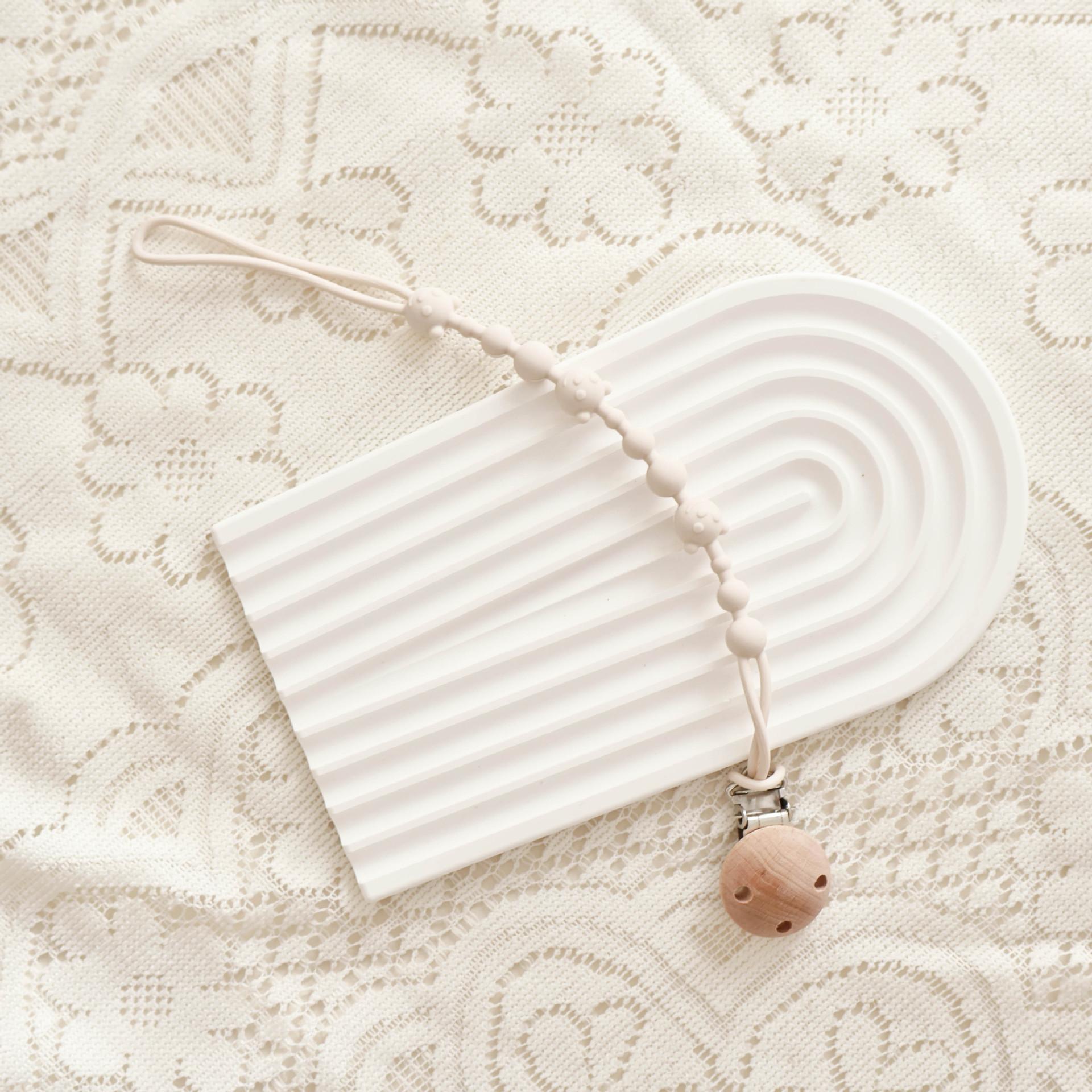 Baby Pacifier Chain, Anti-Drop Silicone Soother Strap, One-Piece Design, Comfortable Teething Relief, Safe & Durable Baby Accessory