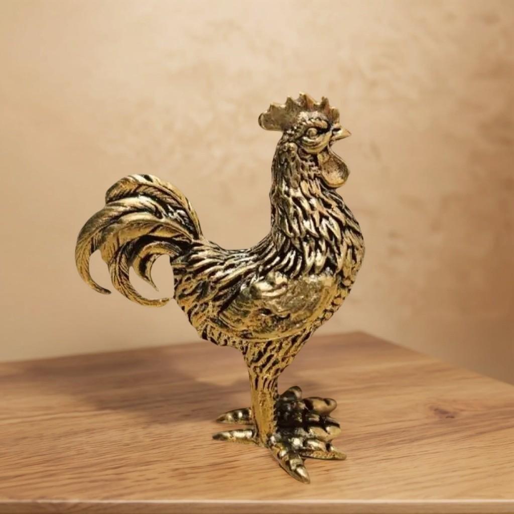Small Vintage Brass Rooster Statue, Detailed Decorative Chicken Figurine, Perfect for Bedroom and Living Room, Holiday Home Decoration